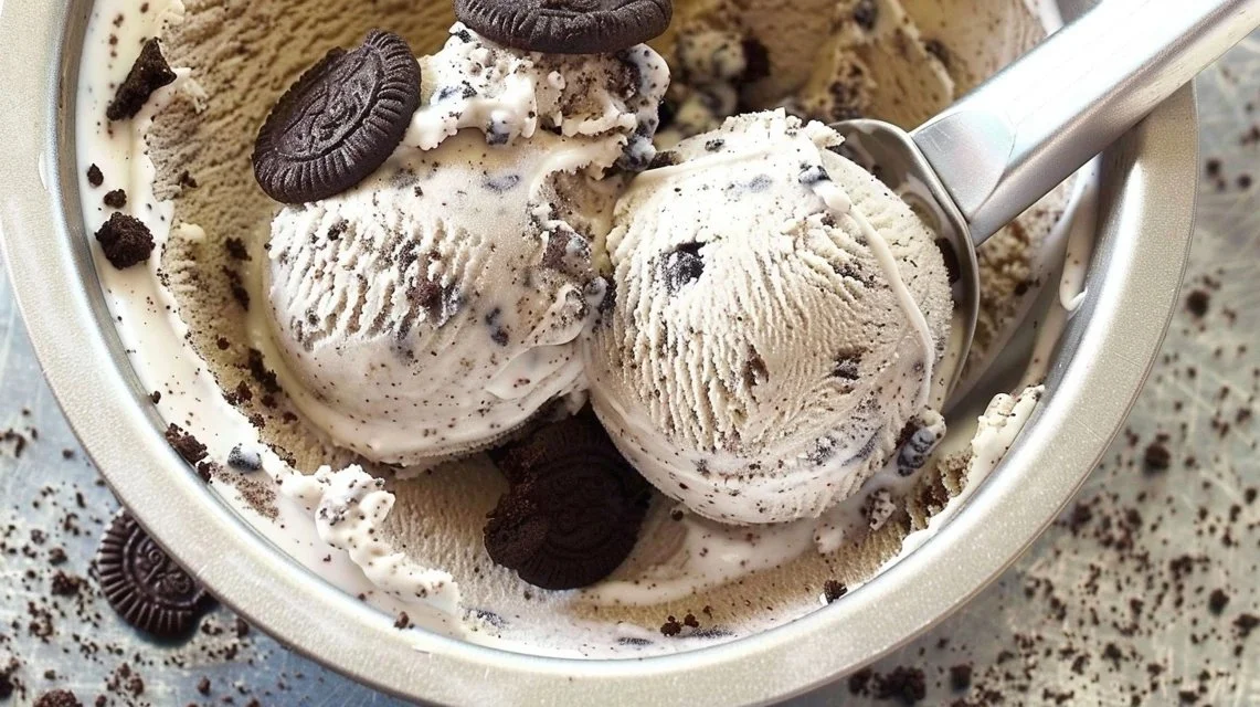 The Best Cookies and Cream Ice Cream